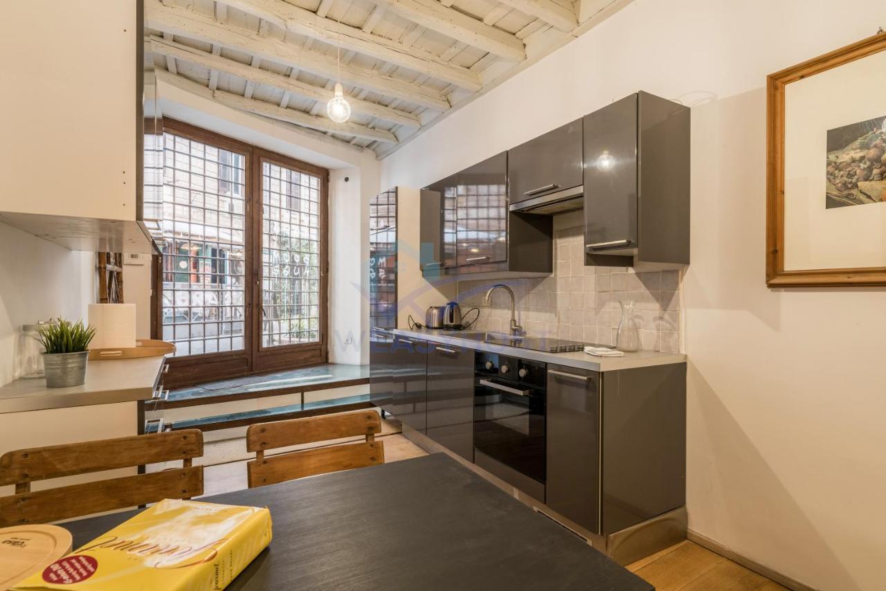 Cozy Entire Apt Close To Piazza Trilussa Рим Екстер'єр фото