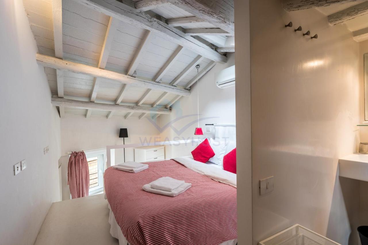 Cozy Entire Apt Close To Piazza Trilussa Рим Екстер'єр фото